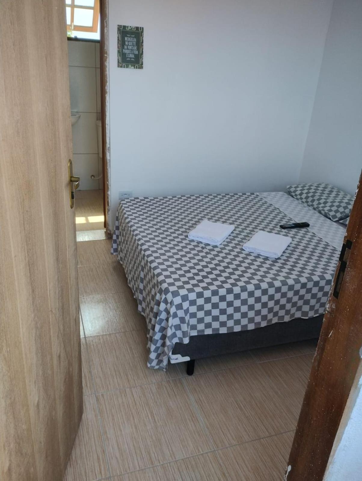 Aguas Quentes Bed and Breakfast Caraguatatuba Exteriör bild